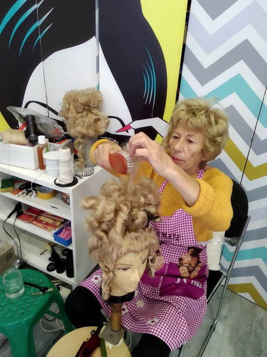 Ξανθιά Περούκα Αρχαίας Ελληνίδας