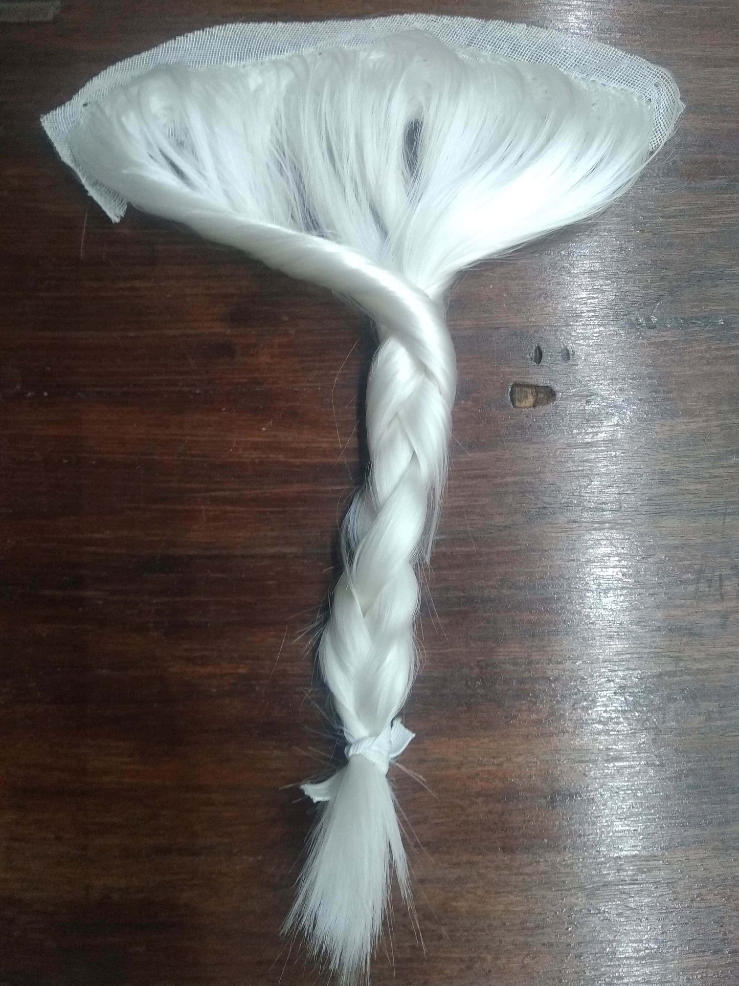 White Braided Period Queue