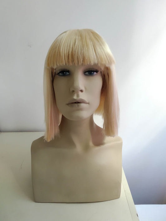 Ξανθιά Καρέ Περούκα RetroMod Μεσαίου Μήκους με Αφέλειες `80