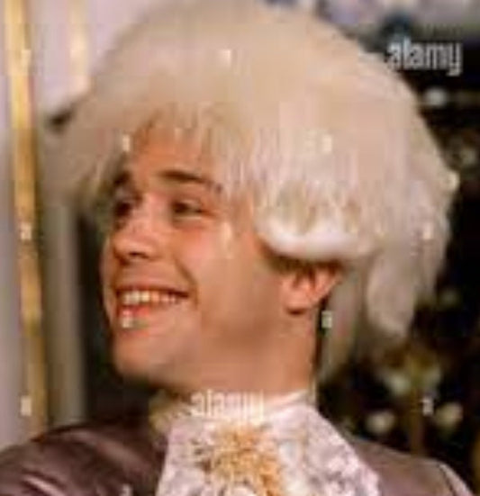 Mozart Wig from the film Amadeus (1989) – Perfect for Cosplay & Historical Reenactments